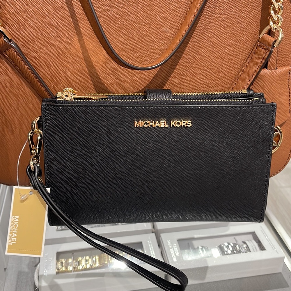 MICHAEL KORS LARGE DOUBLE ZIP WRISTLET WALLET PHONE CASE CLUTCH 
Black - Picture 10 of 16